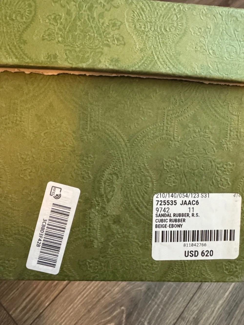 Gucci Beige and Grey GG Slide Sandals - Picture 10 of 10